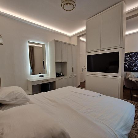 Jensen Luxury Suites Rhodes City Esterno foto