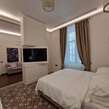 Jensen Luxury Suites Rhodes City Esterno foto