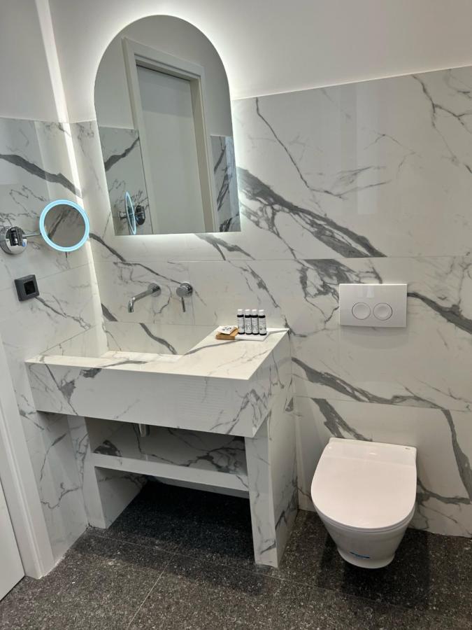 Jensen Luxury Suites Rhodes City Esterno foto