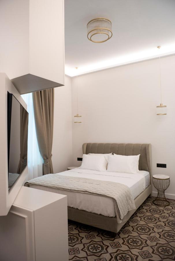 Jensen Luxury Suites Rhodes City Esterno foto