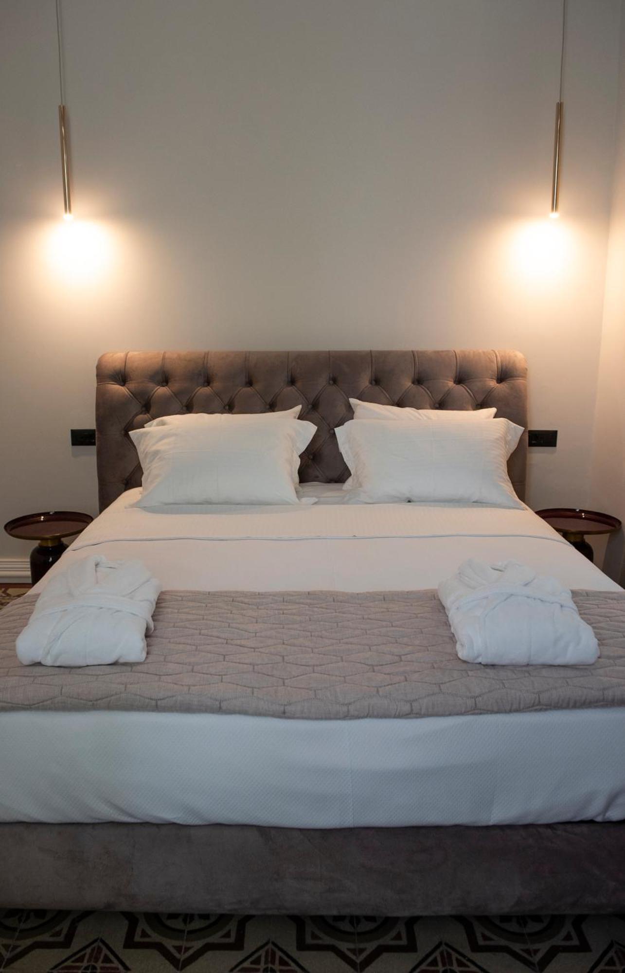 Jensen Luxury Suites Rhodes City Esterno foto